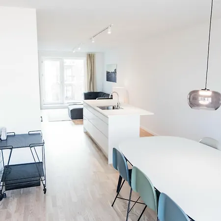 Modern 2-bedroom